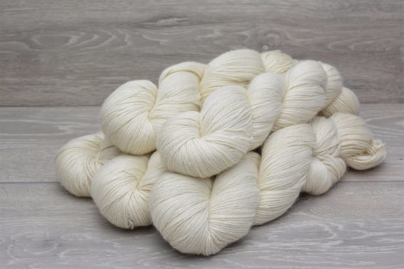 4ply Sock weight 50% Baby Yak 50% SIlk Yarn 5 x 50gm Pack 