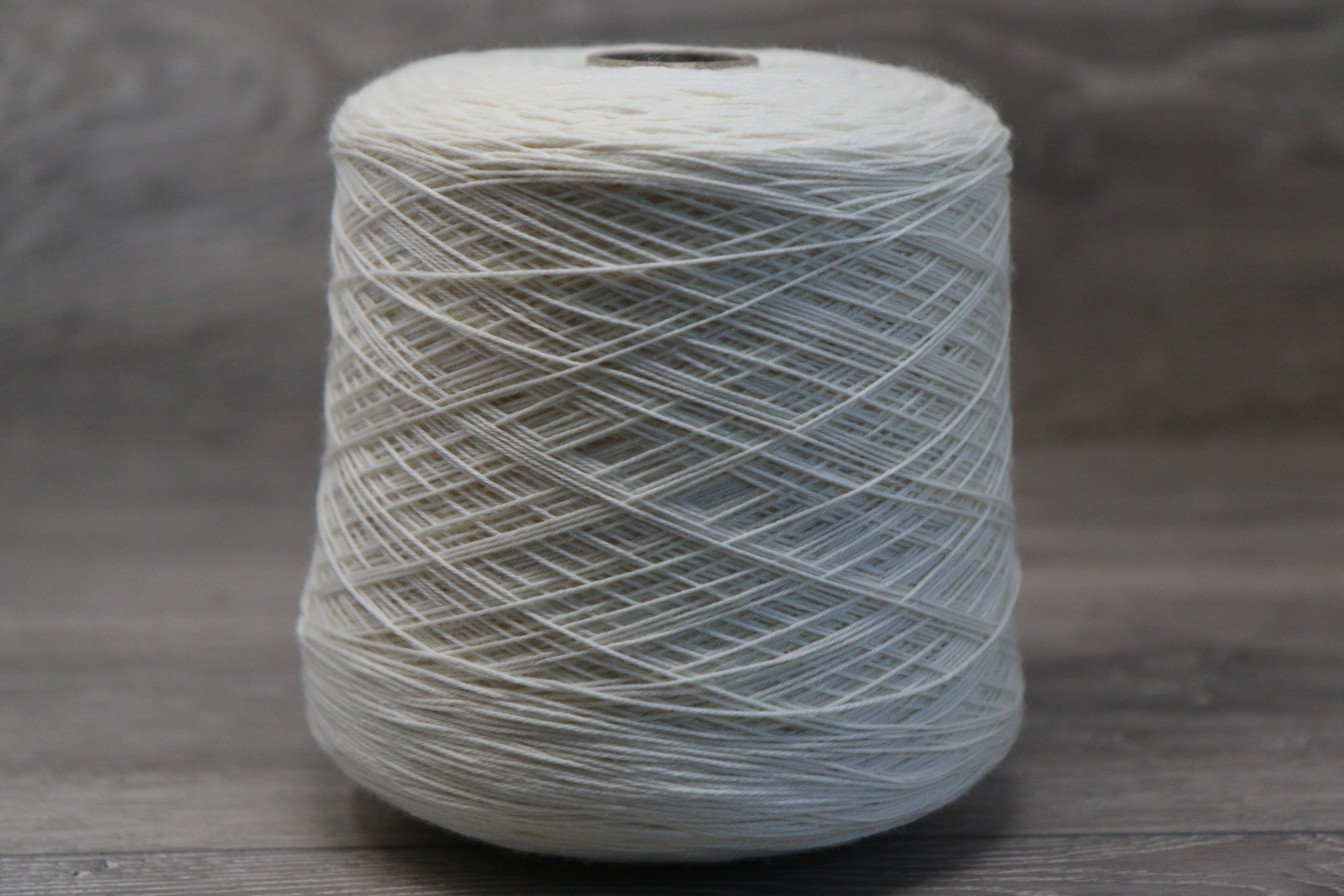 4ply Deluxe Sock 85% Superwash Extrafine Merino 15% nylon 1kg CONE