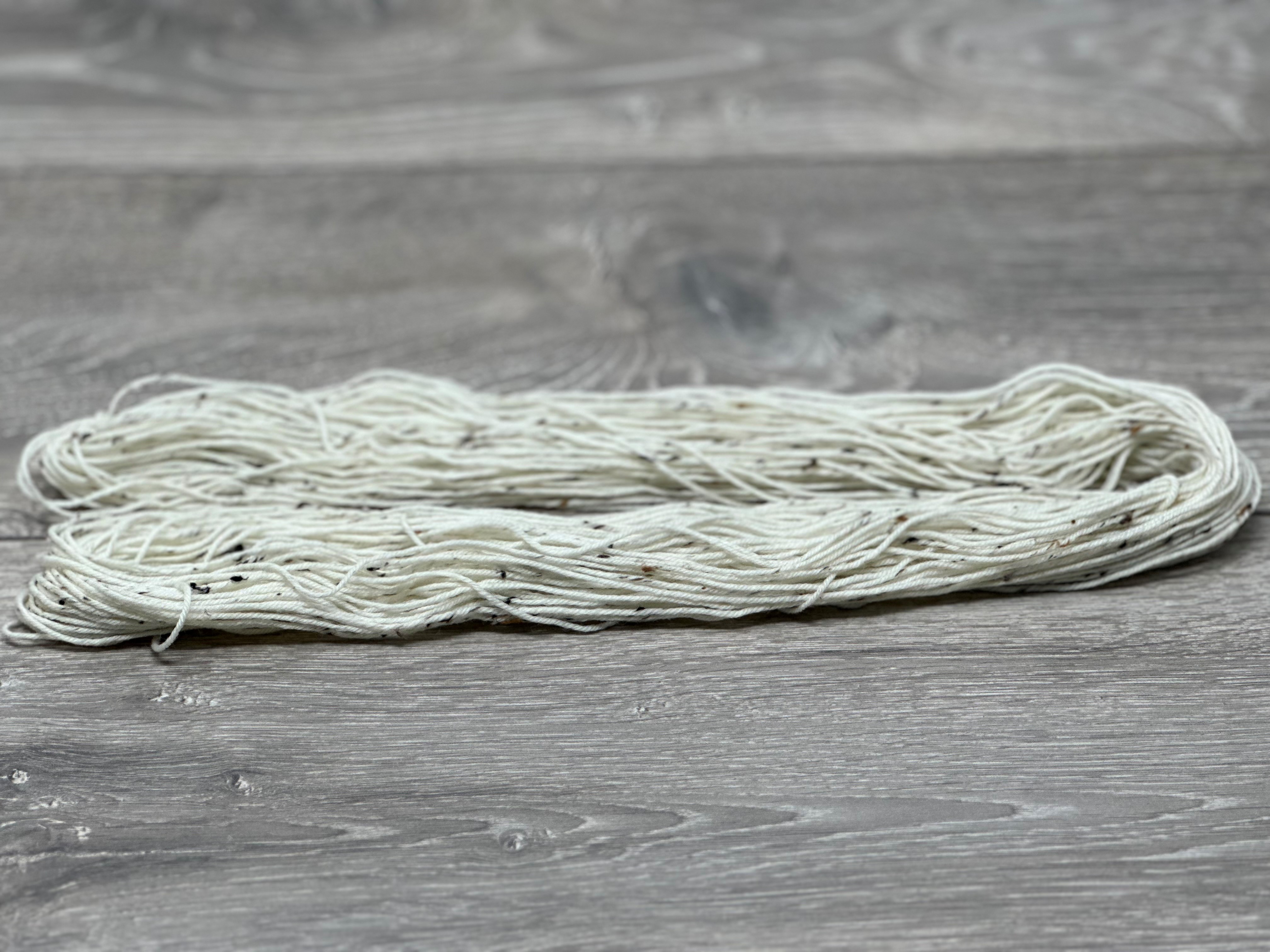 Fingering Weight Tweed MINIS 75% Superwash Extrafine (19.5 micron) Merino 15% nylon and 10% Nep 25 x 20g pack