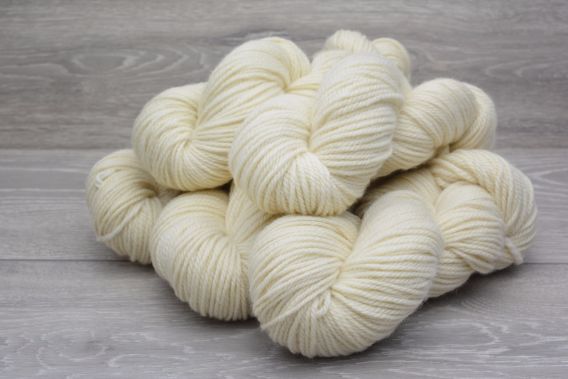 Aran 100% Superwash Bluefaced Leicester Wool Yarn 5 x 100g Pack