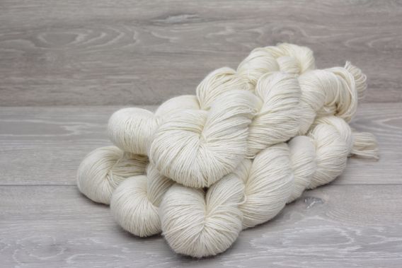 4ply Fingering weight 70% Baby Alpaca 30% Silk Yarn 5 x 100g Pack