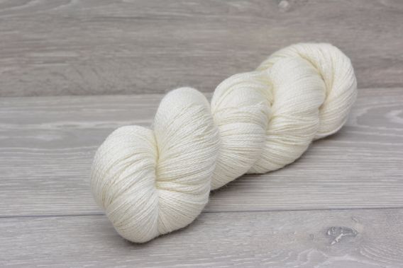 Lace weight 70% Baby Alpaca 30% Silk Yarn 1 x 100g Hank